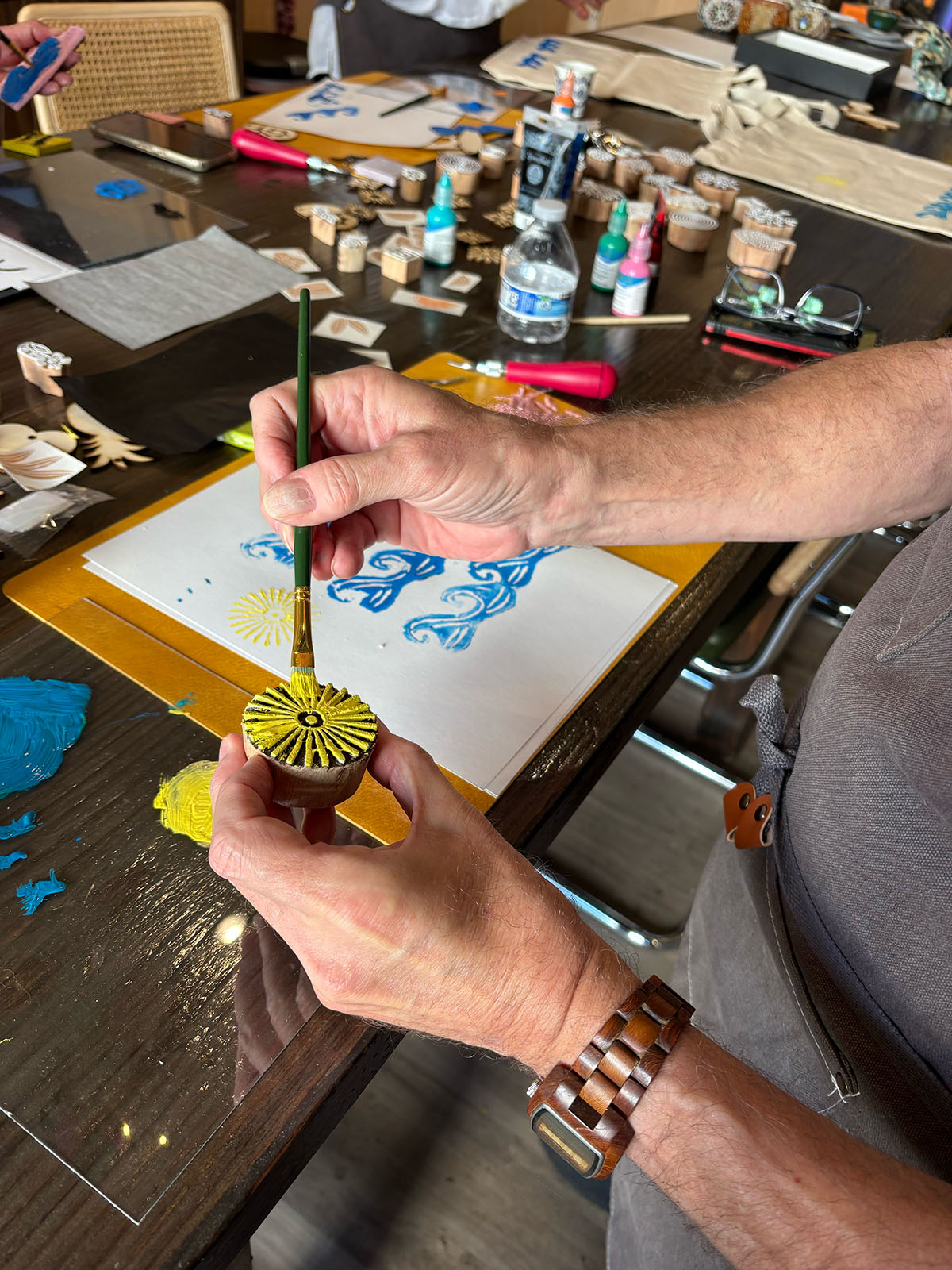 Arts & Craft Class, birthday party activity, date, team building, Tote Bag Block Printing Workshop in Honolulu - KraftStories