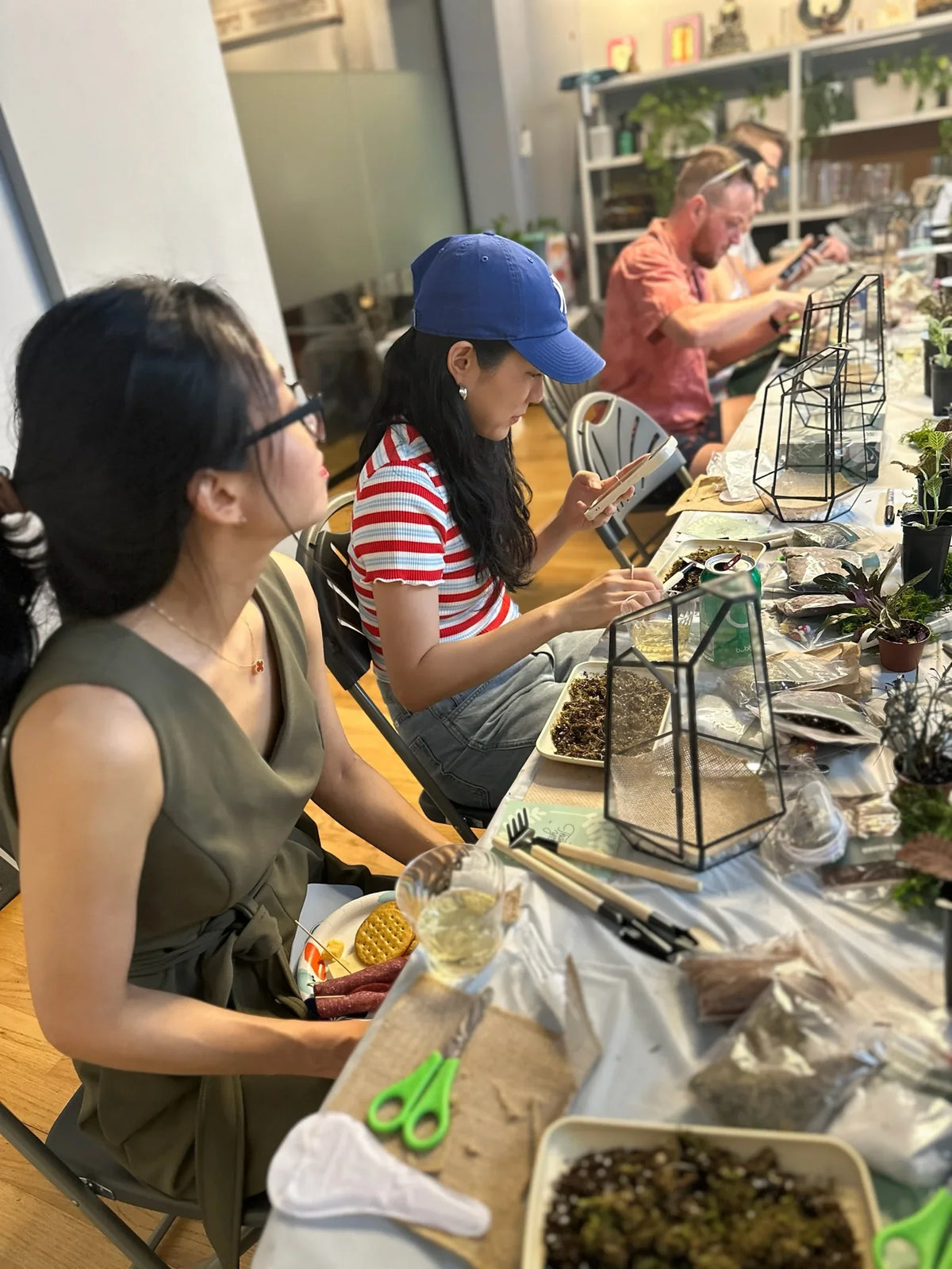 Sip & Plant Experience in NYC, terrarium making with drinks - KraftStories