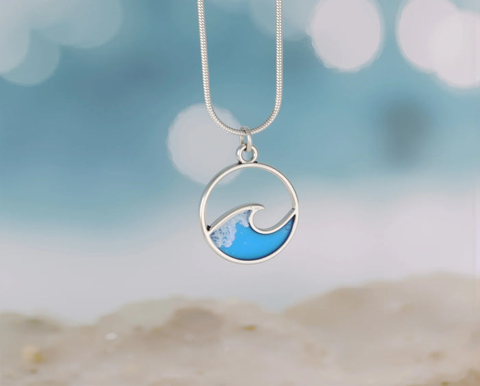 Arts & Craft Class, birthday party activity, date, team building, Resin Jewelry Making in Honolulu - KraftStories