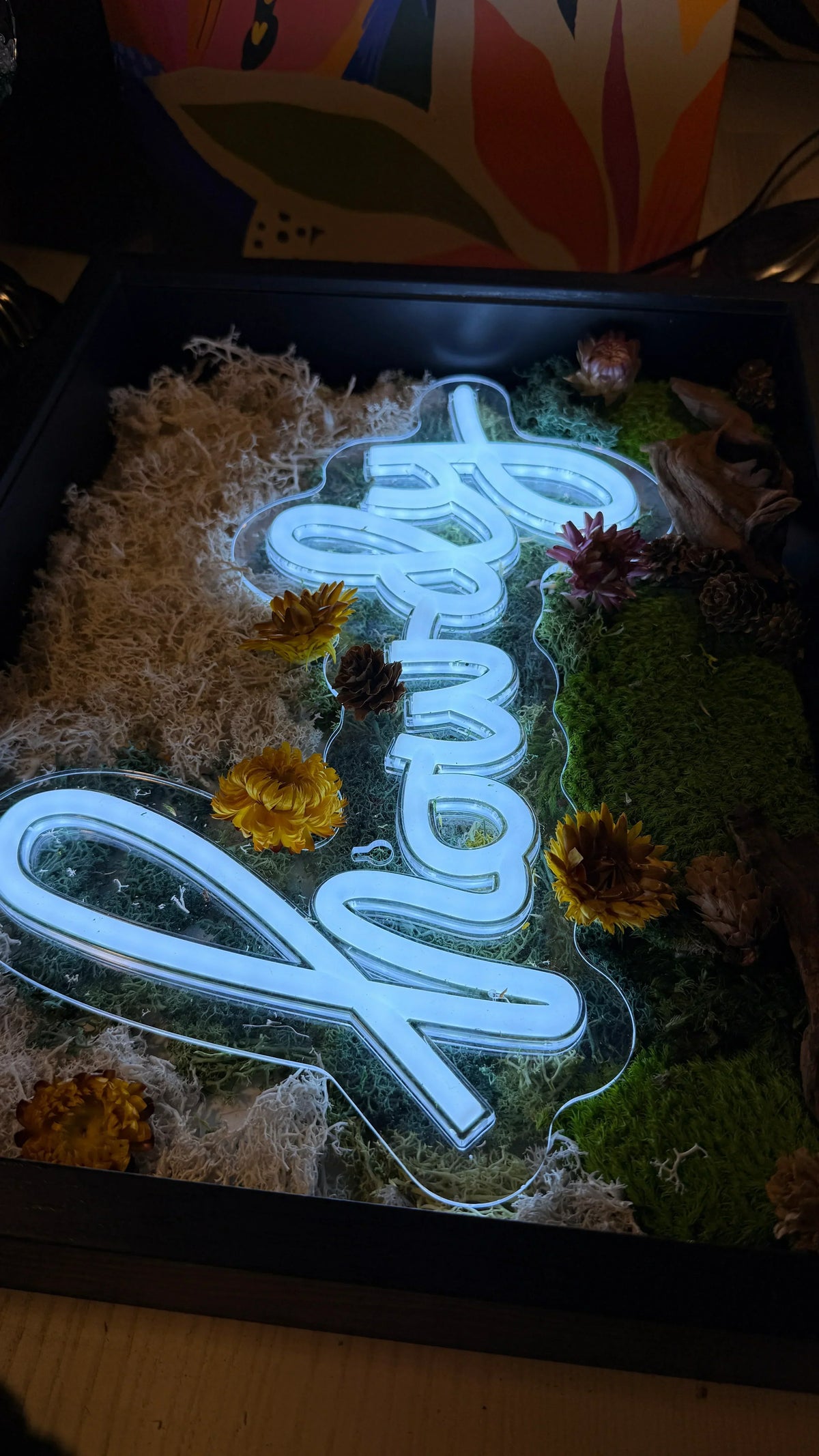 Neon sign and moss wall art workshop - KraftStories