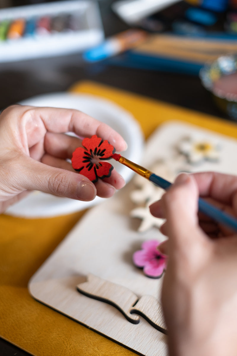 Lei Workshop, Hawaiian Craft Workshop, Quick Hawaiian Activity, Birthday Activity, Wooden Lei Making Class in Honolulu