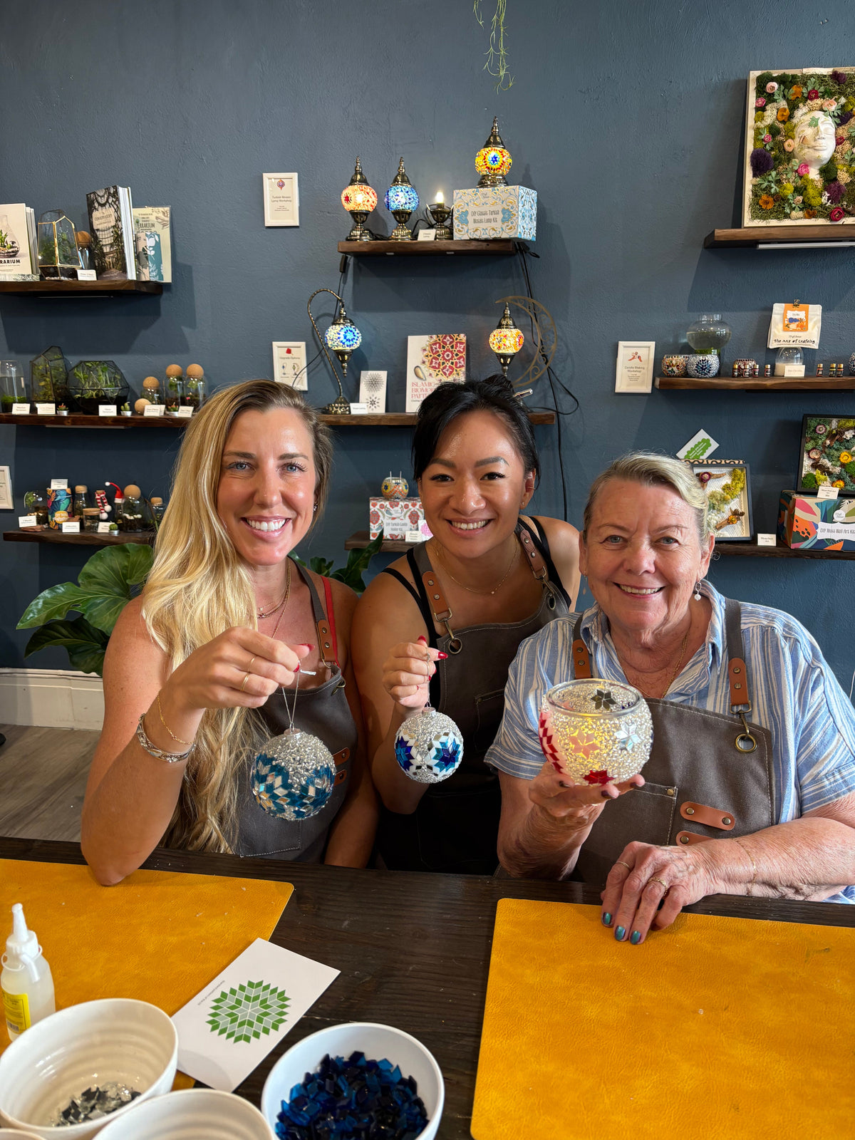Family gathering at KraftStories Hawaii for a Turkish mosaic class