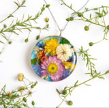 Arts & Craft Class, birthday party activity, date, team building, Resin Jewelry Making in Honolulu - KraftStories