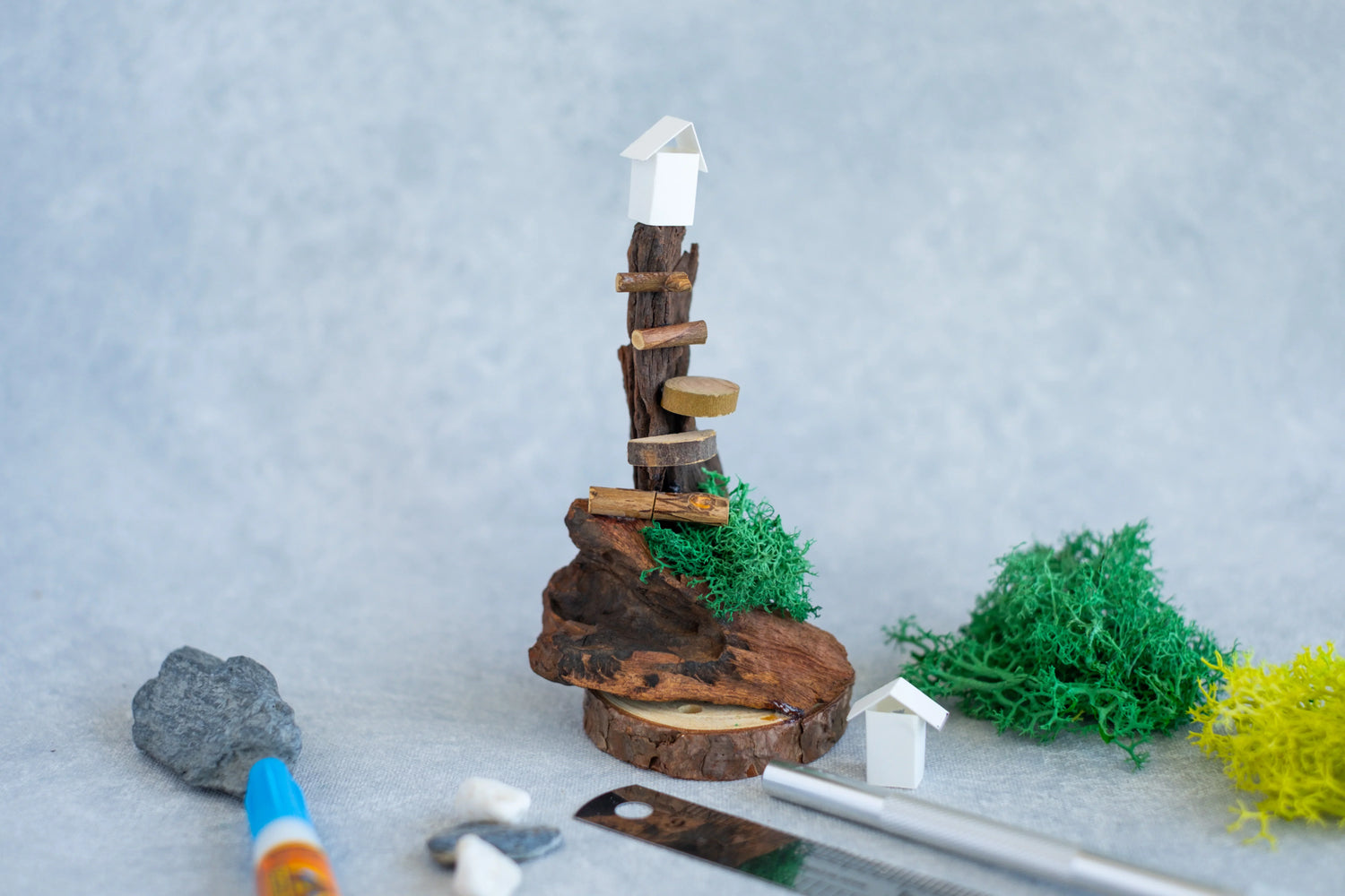 Arts & Craft Class, birthday party activity, date, Miniature Fantasy Landscape Making Workshop in Honolulu - KraftStories
