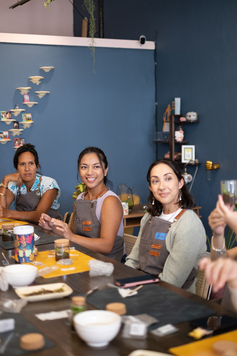 Arts & Craft Class, birthday party activity, date, team building, Mini Terrarium Workshop in Honolulu - KraftStories