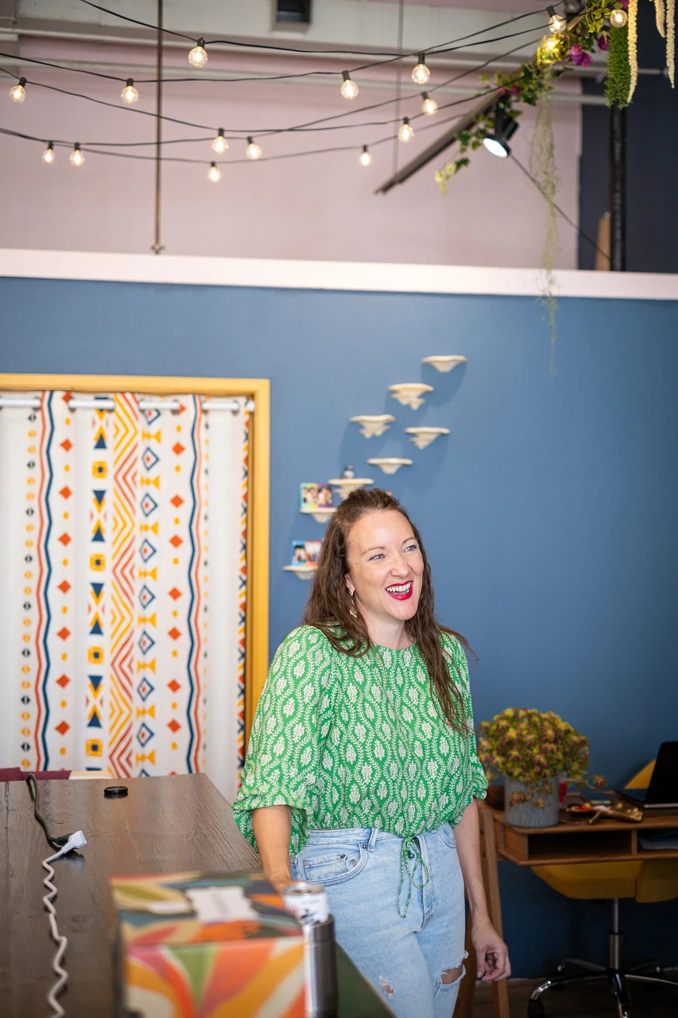 Arts & Craft Class, birthday party activity, private craft, date, Moss Wall Art Workshop in Honolulu - KraftStories