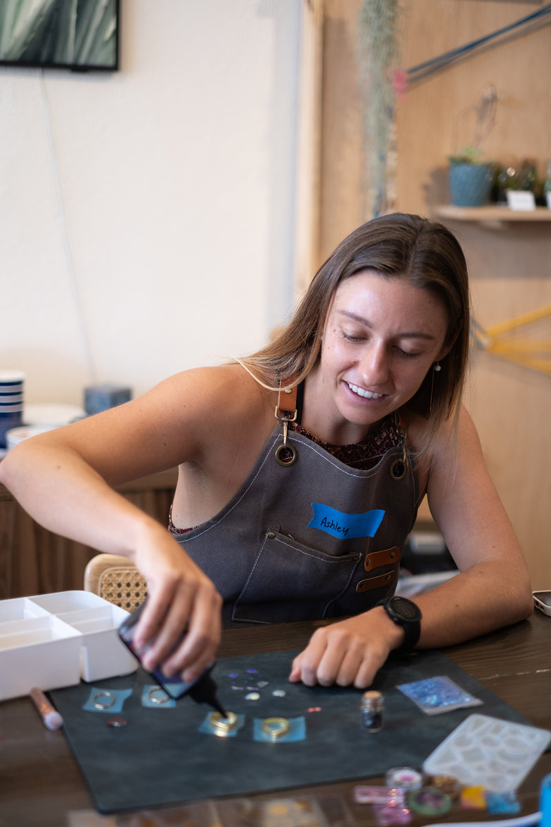 Arts & Craft Class, birthday party activity, date, team building, Resin Jewelry Making in Honolulu - KraftStories
