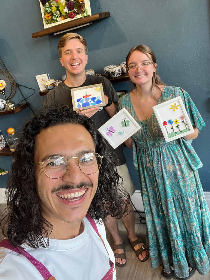 Sea glass art frame workshop at KraftStories Hawaii, downtown Honolulu