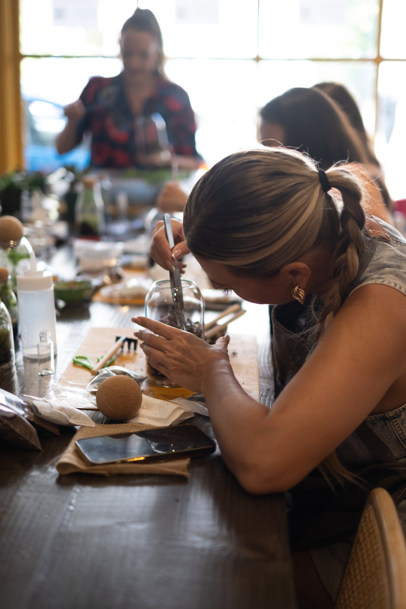 Arts & Craft Class New York, birthday, date idea, team building NYC, Self-Sustaining Terrarium Workshop - KraftStories