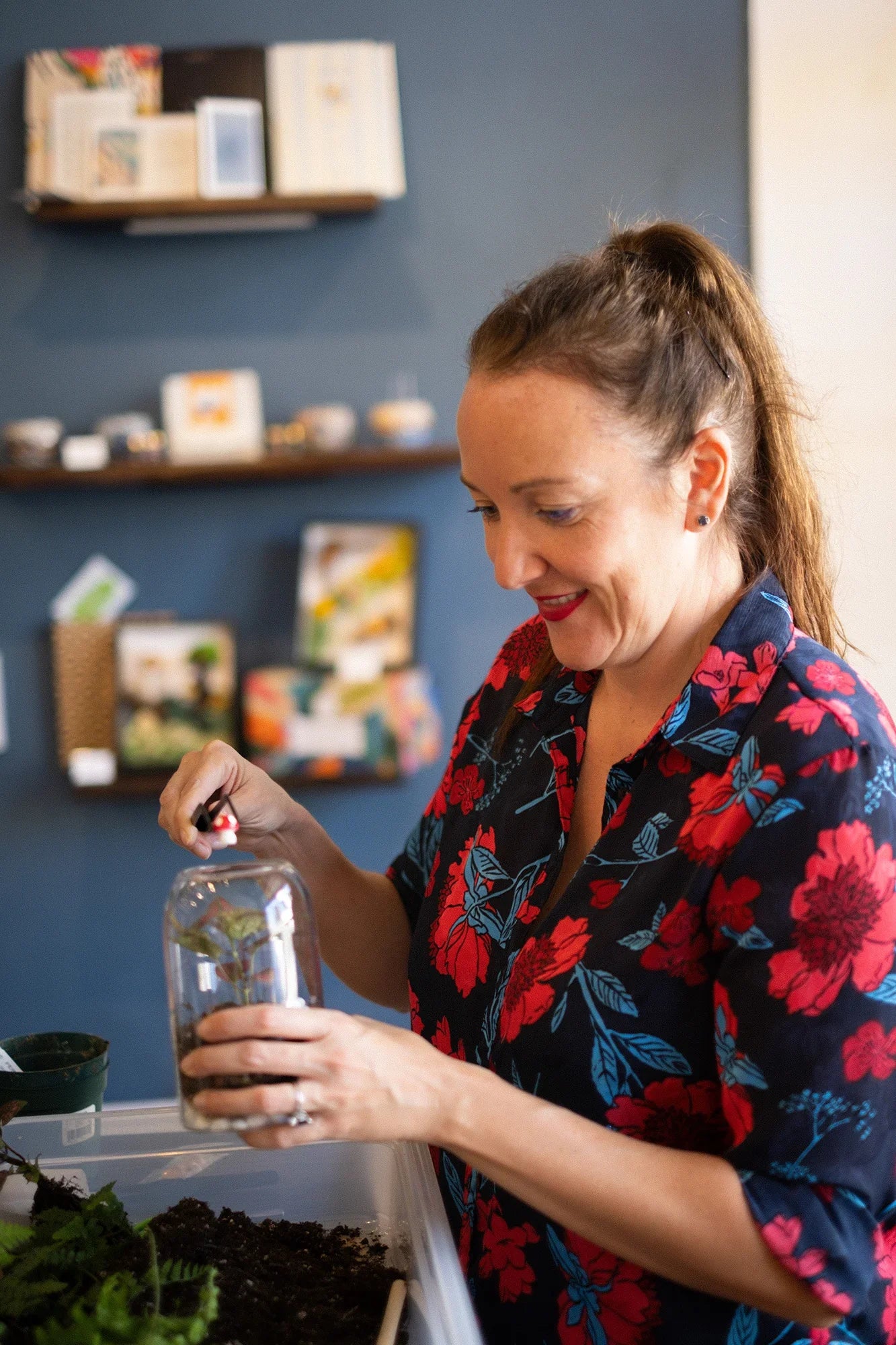 Arts & Craft Class Honolulu, birthday party activity, date, team building, Build a Self-Sustaining Terrarium - KraftStories