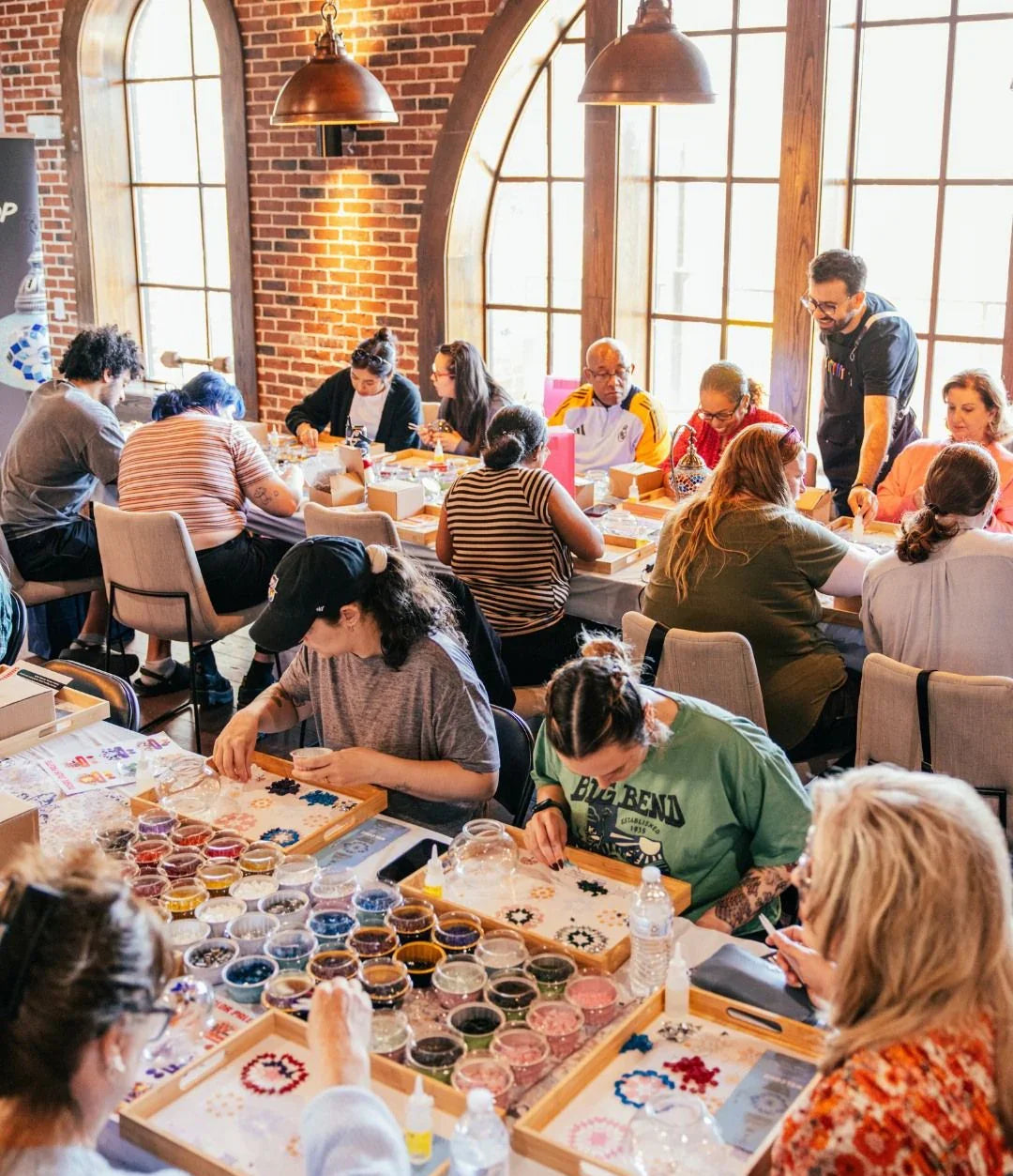 A large-scale creative event is thoughtfully structured so that participants feel grounded and engaged throughout.