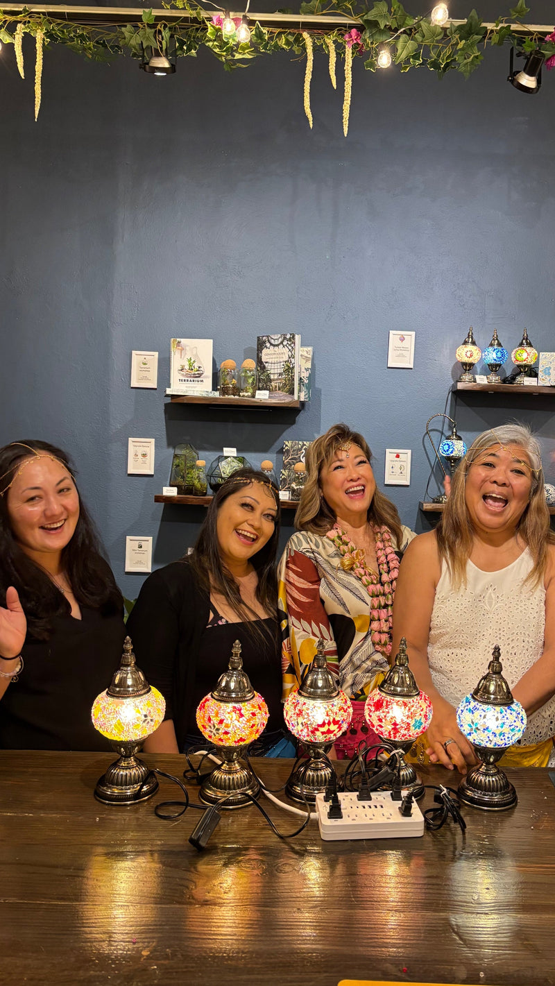 mosaic lamp workshop at KraftStories Hawaii