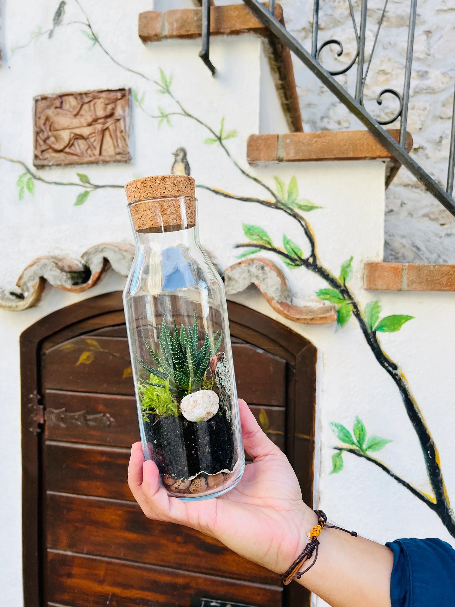 Arts & Craft Class Honolulu, birthday party activity, date, team building, Build a Self-Sustaining Terrarium - KraftStories