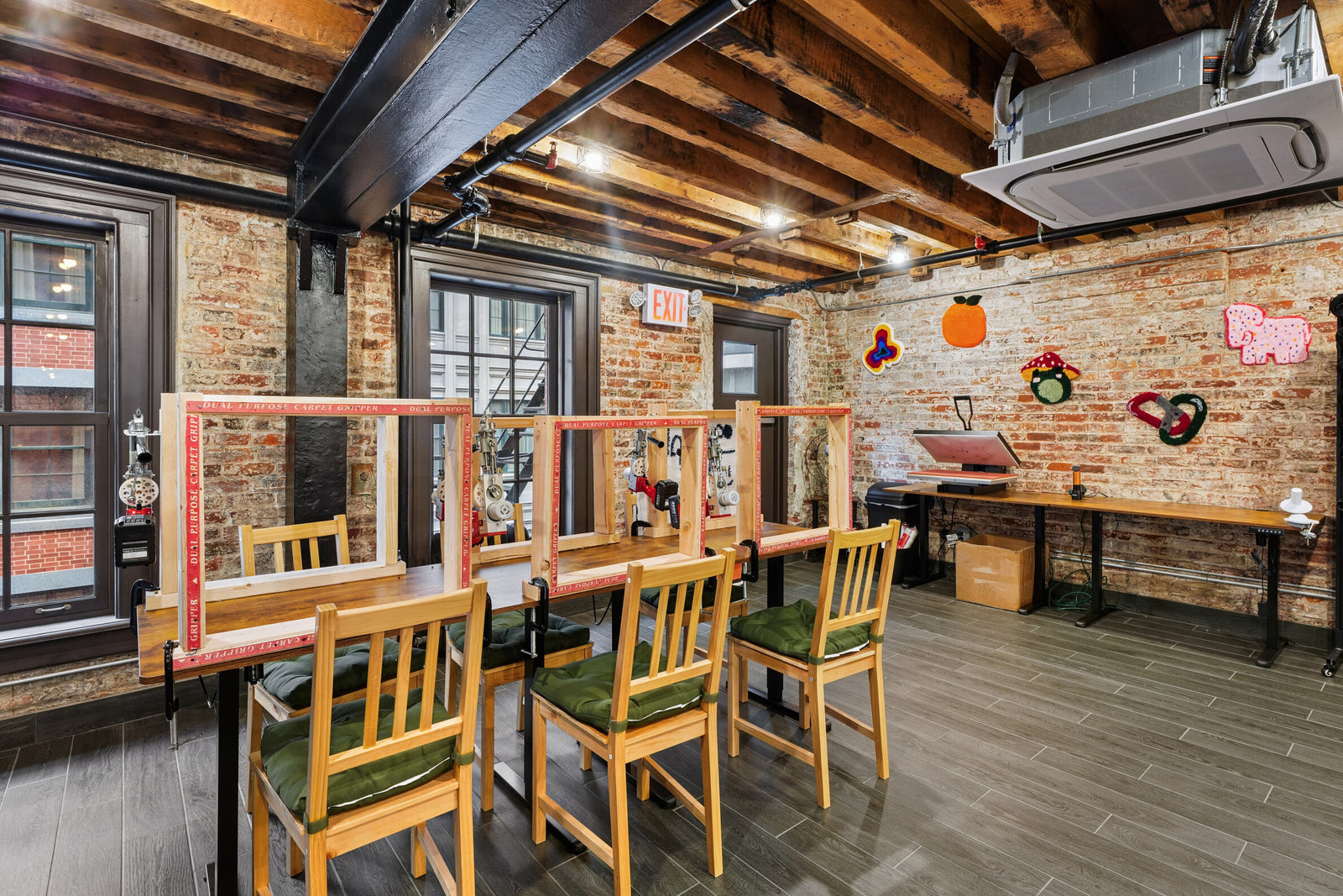 This is for teams who want an authentic New York atmosphere and real quality time—without the chaos of planning a large event in a busy city.