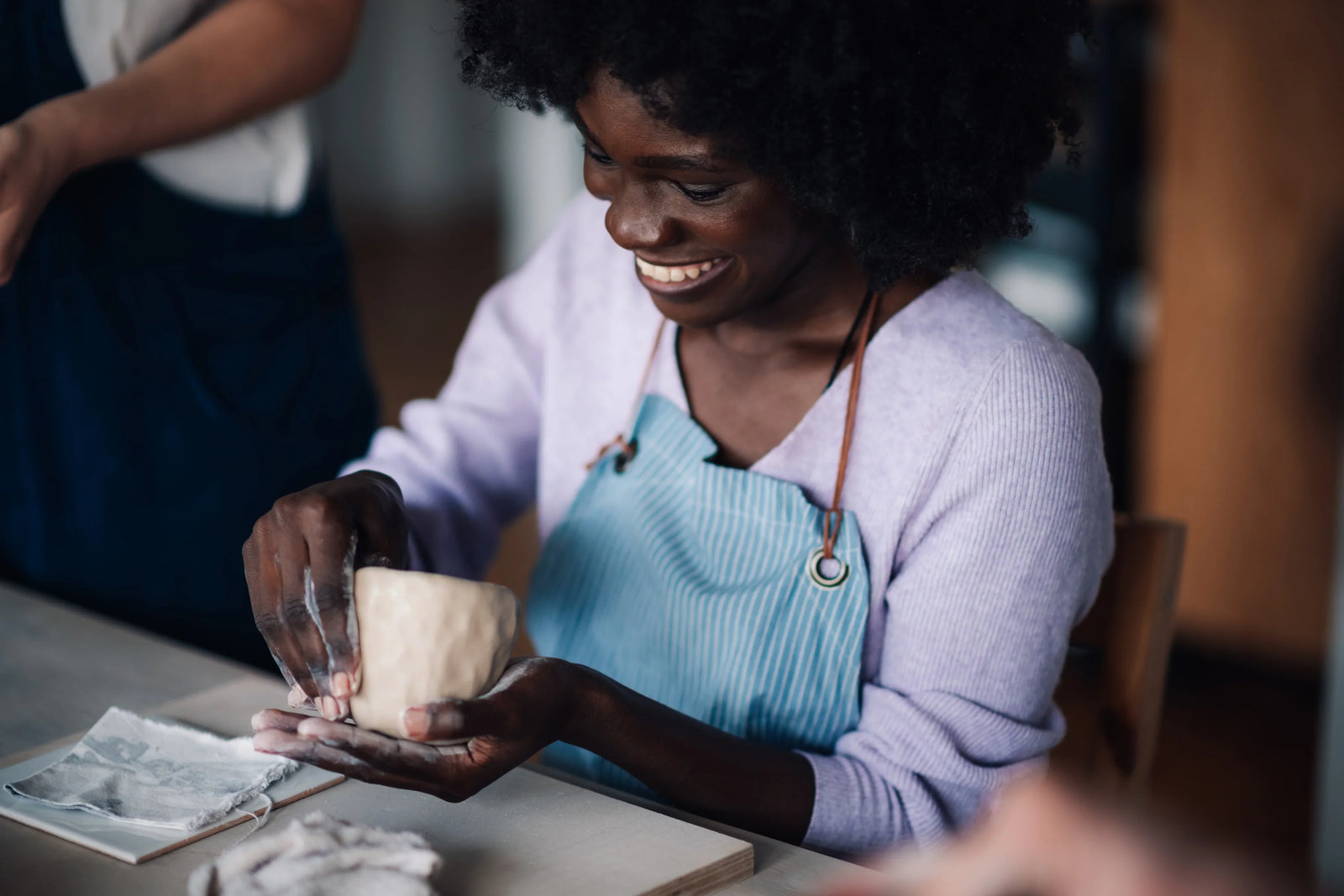 Air-dry clay pot crafting workshop - KraftStories