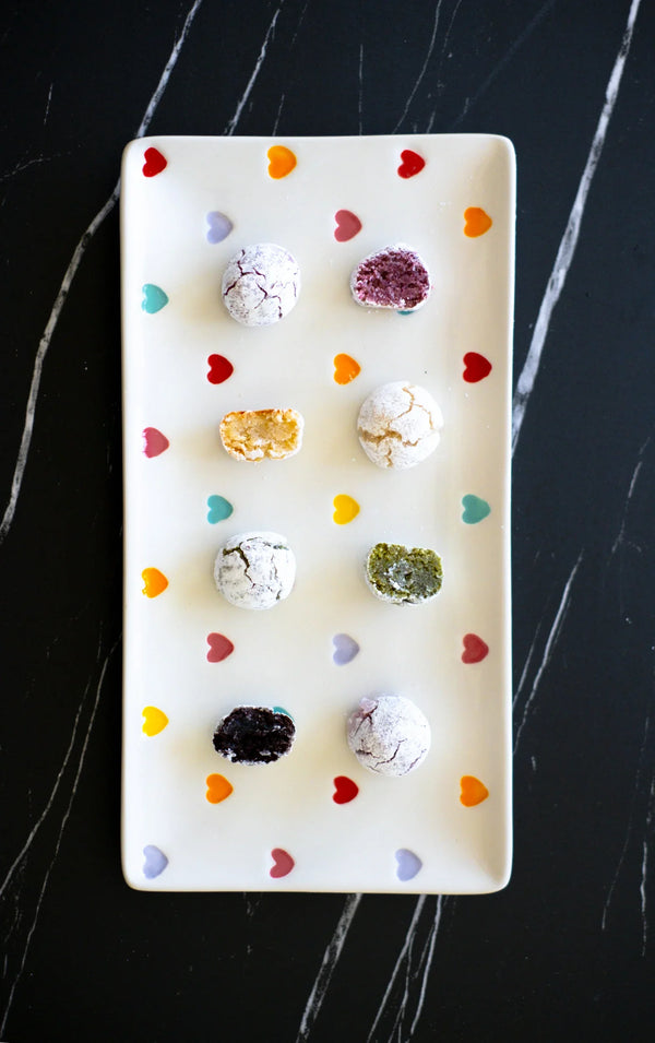 Amaretti Cookie Baking hover